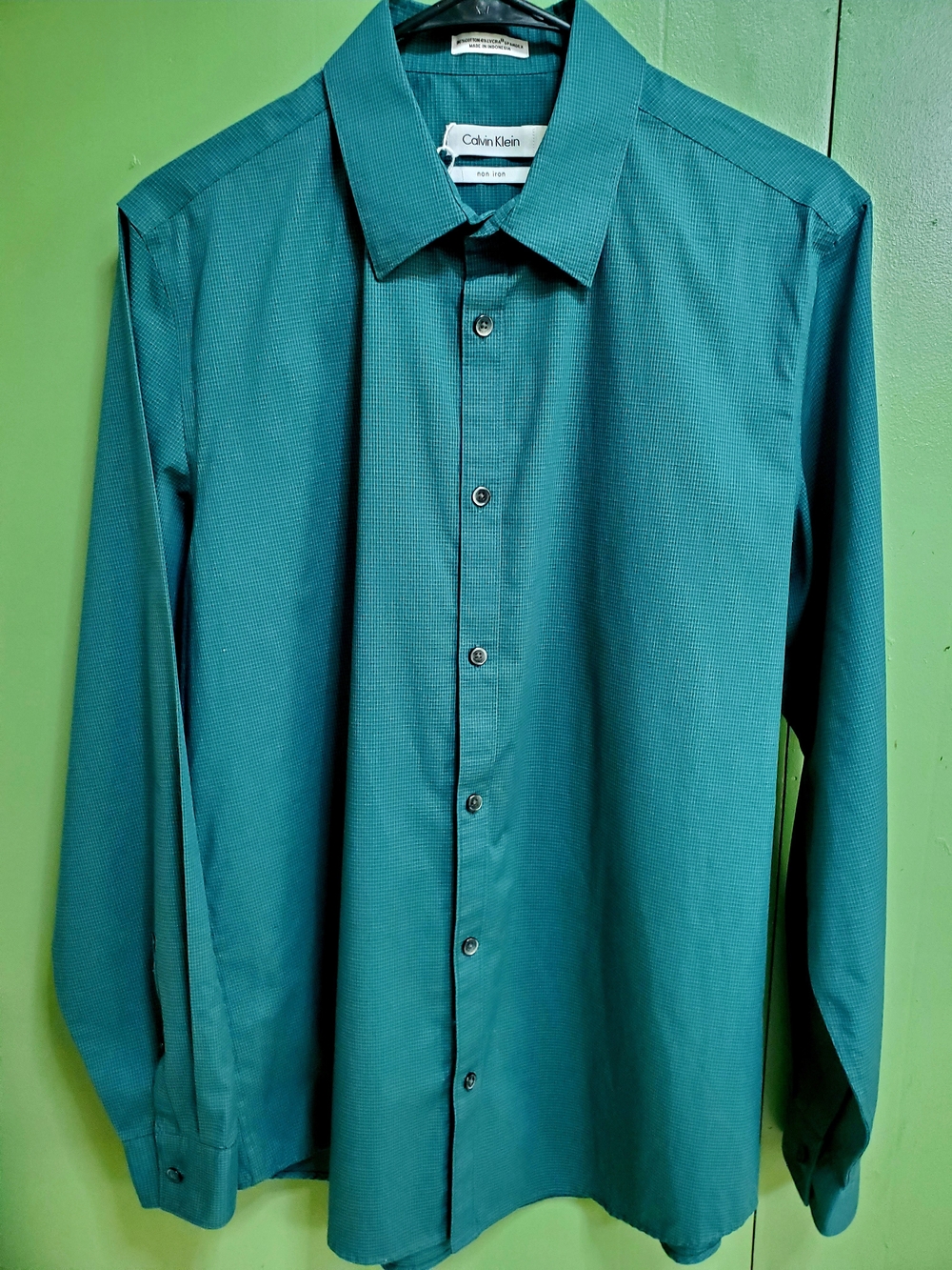 Calvin Klein Teal Green Long-Sleeve Dress Shirt